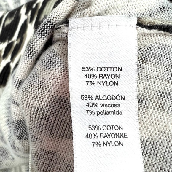 Chicos Sz 1 MEDIUM 8/10 Leopard Animal Print One Button Sweater Blouse Shirt Top - Picture 6 of 8